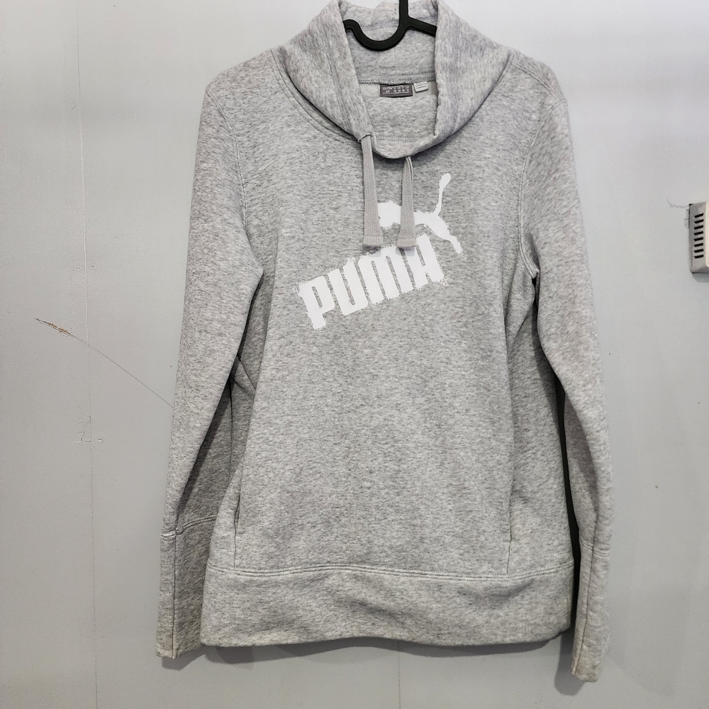 BNWOT PUMA WIDE NECK SWEATER Size sm